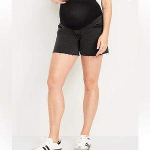 Black Jean maternity shorts size 4